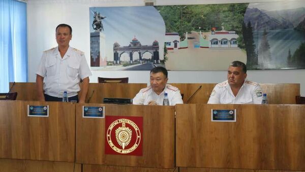 Начальник управления по обеспечению безопасности дорожного движения УВД Жалал-Абадской области Авазбек Досов - Sputnik Кыргызстан