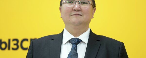 Заслуженный деятель культуры КР, драматург Кайрат Иманалиев - Sputnik Кыргызстан