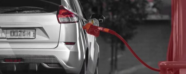 Бишкектеги май куюучу жайлар бензинди кантип кем куят. Видео иликтөө - Sputnik Кыргызстан