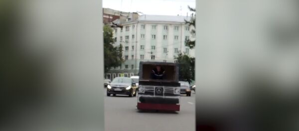 Россиянин сделал авто своими руками и рассмешил соцсети — видео - Sputnik Кыргызстан