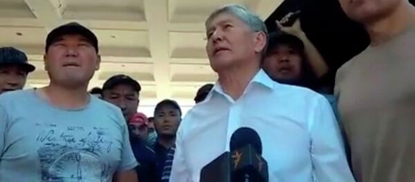 Курал менде гана бар болчу! Атамбаевдин эл алдына чыккан видеосу - Sputnik Кыргызстан