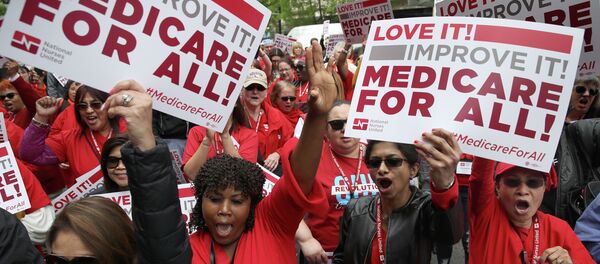Протестующие, поддерживающие Medicare для всех  в Вашингтоне - Sputnik Кыргызстан