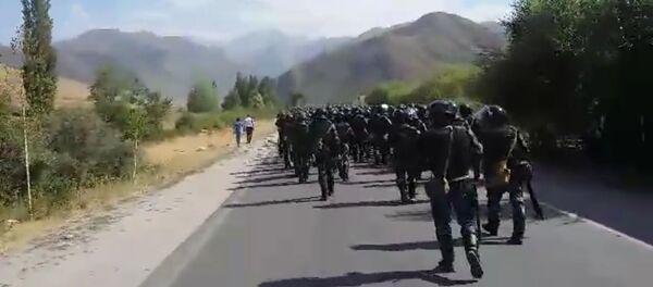 На видео попала ожесточенная перестрелка у дома Атамбаева - Sputnik Кыргызстан