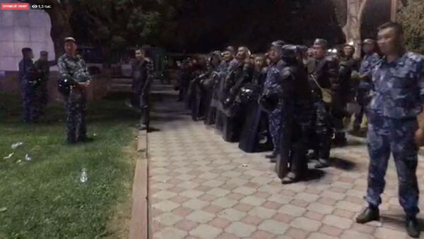 Что сейчас происходит в центре Бишкека — видеотрансляция - Sputnik Кыргызстан