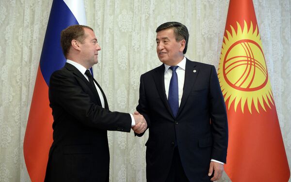 Медведев отметил, что рад возможности вновь посетить Кыргызстан и конкретно Иссык-Куль. - Sputnik Кыргызстан