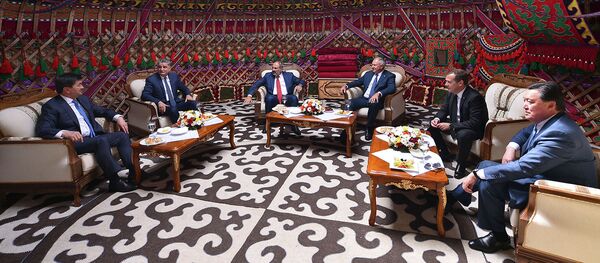 Заседание Евразийского межправительственного совета стран ЕАЭС в Чолпон-Ате Заседание Евразийского межправительственного совета стран ЕАЭС в Чолпон-Ате - Sputnik Кыргызстан