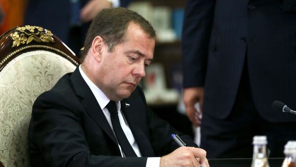 Председатель правительства РФ Дмитрий Медведев - Sputnik Кыргызстан