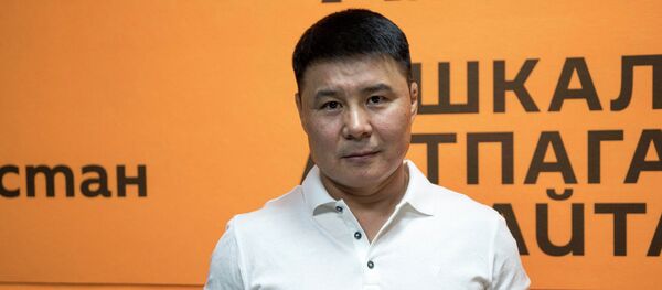 Өнүгүү — Прогресс фракциясынын депутаты Тазабек Икрамов - Sputnik Кыргызстан