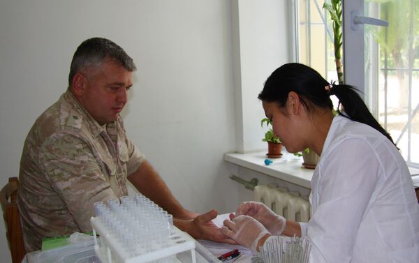 Военнослужащие авиабазы ОДКБ Кант стали донорами крови - Sputnik Кыргызстан