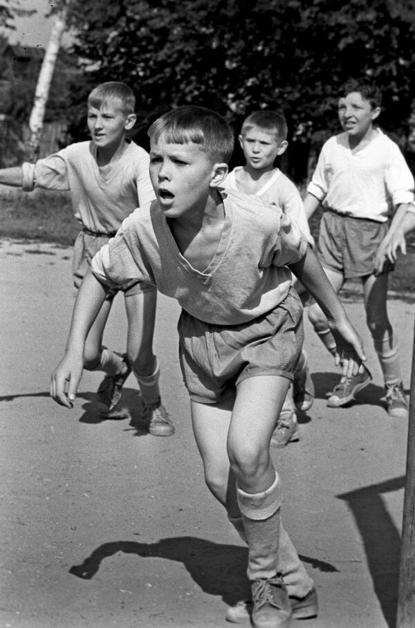 Соревнования по футболу среди детских команд. 1969 год - Sputnik Кыргызстан
