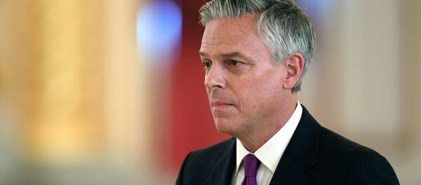 Бывший чрезвычайный и полномочный посол США Джон Мид Хантсман. Архивное фото Бывший чрезвычайный и полномочный посол США Джон Мид Хантсман. Архивное фото - Sputnik Кыргызстан