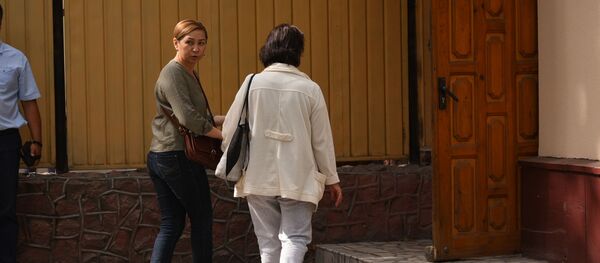 Судебное заседание по мере пресечения в отношении Алмазбека Атамбаева в ГКНБ - Sputnik Кыргызстан