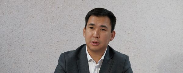 Зампредседателя Госкомитета информационных технологий и связи КР Кубаныч Шатемиров Зампредседателя Госкомитета информационных технологий и связи КР Кубаныч Шатемиров - Sputnik Кыргызстан