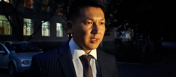 Тергөө абагы мыйзамды одоно бузган! Жактоочусу Исаковдун абалы тууралуу. Видео - Sputnik Кыргызстан