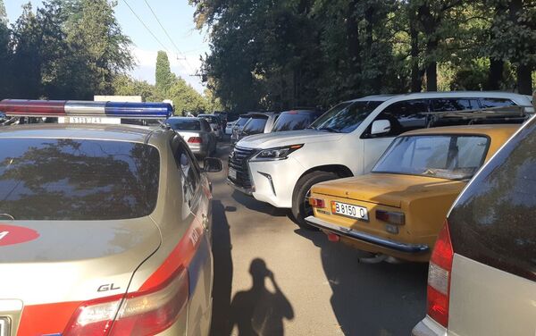 В стране штраф за незаконную тонировку стекол авто составляет 5 500 сомов - Sputnik Кыргызстан