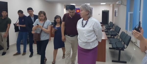 Депутат Жогорку Кенеша Ирина Карамушкина в Первомайском районном суде - Sputnik Кыргызстан