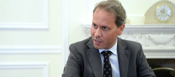 Встреча президента КР Сооронбая Жээнбекова с исполнительным директором компании Аль Бавани Ко ЛТД - Sputnik Кыргызстан