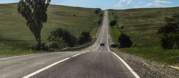 Федеральная трасса А-156 в Карачаево-Черкесии Федеральная трасса А-156 в Карачаево-Черкесии - Sputnik Кыргызстан