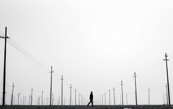 Снимок из серии индийского фотографа Aamir Khan, занявший первое место в категории Under 21s конкурса London Street Photography Festival - Sputnik Кыргызстан