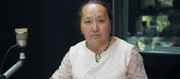 Директор Чуйского областного архива Нурбубу Мамбетакунова - Sputnik Кыргызстан