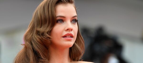 Венгерская топ-модель Барбара Палвин на красной дорожке на церемонии открытия 76-го Венецианского международного кинофестиваля - Sputnik Кыргызстан