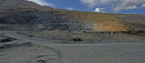 Деятельность горнодобывающей компании Kumtor Gold Company в Иссык-Кульской области - Sputnik Кыргызстан