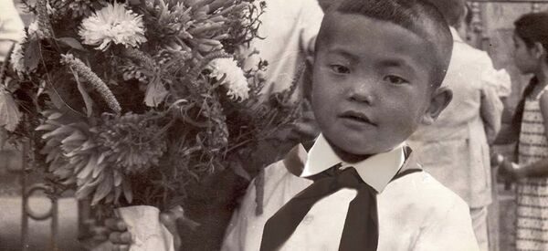 Сейрек сүрөттөр! Белгилүү саясатчылар окуучу кезинде кандай эле - Sputnik Кыргызстан