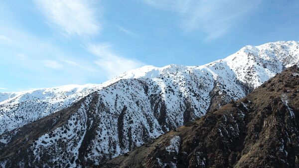 Снег в горах. Архивное фото - Sputnik Кыргызстан
