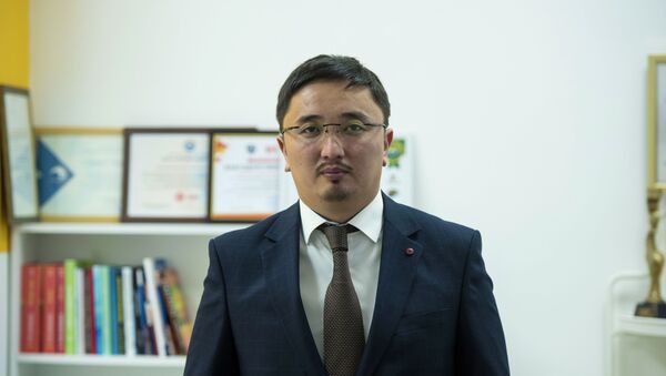 Эксперт отдела координации аппарата правительства КР Айдарбек Мамбеткадыров - Sputnik Кыргызстан