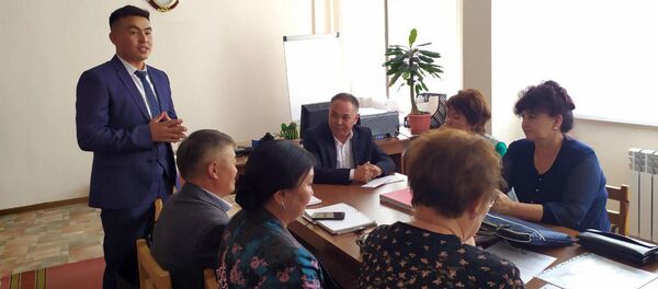 Назначение нового директора школы №6 в Караколе - Sputnik Кыргызстан