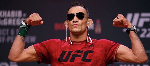 Боец UFC Тони Фергюсон - Sputnik Кыргызстан