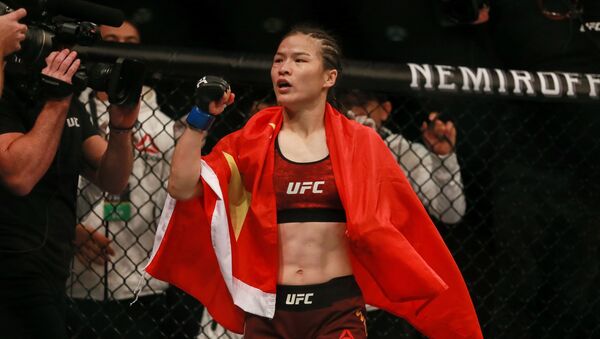 Чемпионка UFC в минимальном весе Вэйли Жанг. Архивное фото - Sputnik Кыргызстан