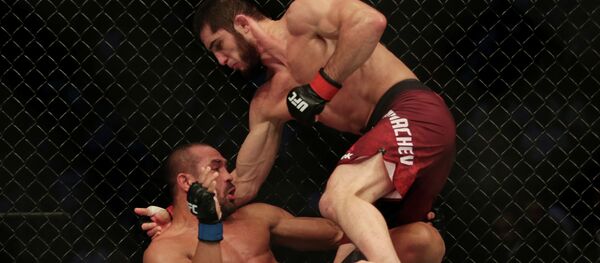 Турнир UFC 242 в Абу-Даби. Ислам Махачев и Дэйви Рамос - Sputnik Кыргызстан