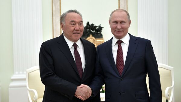 Президент РФ В. Путин встретился с первым президентом Республики Казахстан Н. Назарбаевым - Sputnik Кыргызстан