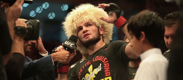 1 /4 Турнир UFC 242 в Абу-Даби. Хабиб Нурмагомедов против Дастина Порье - Sputnik Кыргызстан