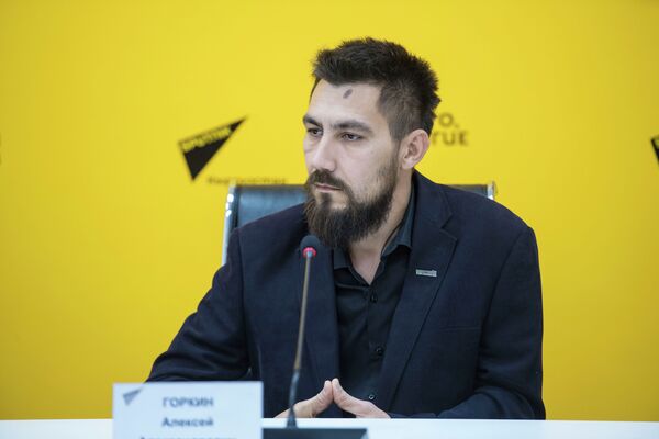 Как защищены личные данные детей, зачисленных в школы по электронной записи - Sputnik Кыргызстан