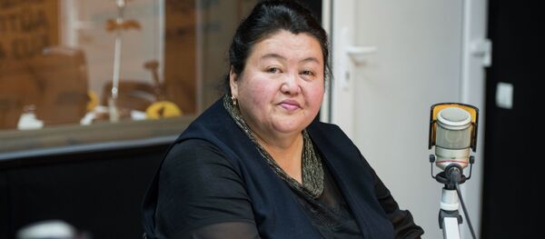 Заведующая отделом инноваций и науки Кыргызской академии образования Дамира Жумабаева - Sputnik Кыргызстан