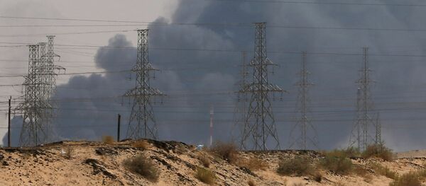 Атака дронов на нефтеперерабатывающие заводы (НПЗ) Saudi Aramco - Sputnik Кыргызстан