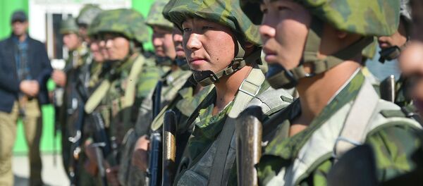 Рабочий визит премьер-министра Мухаммедкалыя Абылгазиева в Баткенскую область - Sputnik Кыргызстан