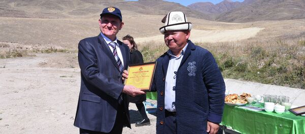 В айыльном аймаке Арал Таласского района реконструировано 320 метров ирригационного канала, до наступления холодов сдадут еще 180 метров В айыльном аймаке Арал Таласского района реконструировано 320 метров ирригационного канала, до наступления холодов сдадут еще 180 метров - Sputnik Кыргызстан