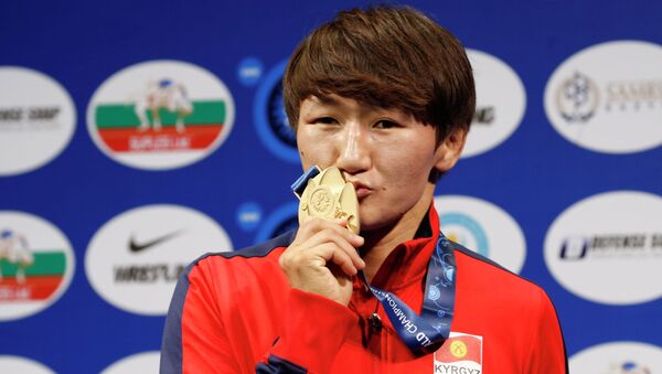 Чемпионка мира по женской борьбе Айсулуу Тыныбекова. Архивное фото - Sputnik Кыргызстан