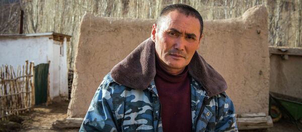 Участник баткенских событий, сотрудник милиции Жаныбай Кадыров - Sputnik Кыргызстан