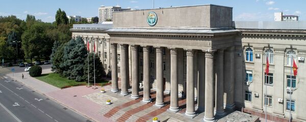 Өкмөт үйүин имараты. Архив - Sputnik Кыргызстан