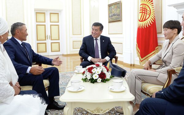 Глава государства отметил, что она стала первой чемпионкой мира за все годы независимости Кыргызстана. - Sputnik Кыргызстан