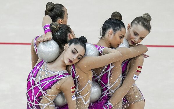 Испанская команда на Чемпионате мира по художественной гимнастике в Баку - Sputnik Кыргызстан