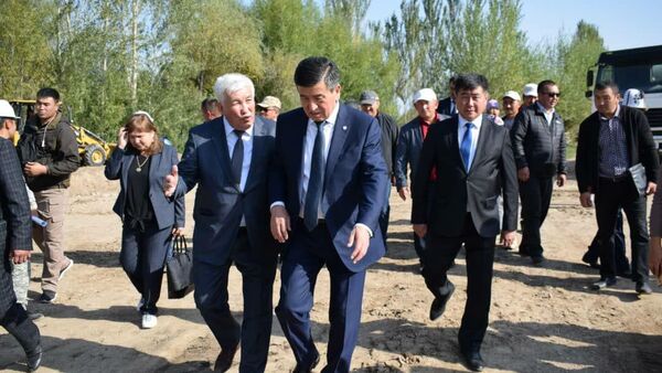 Рабочая поездка президента Сооронбая Жээнбекова по Иссык-Кульской области - Sputnik Кыргызстан
