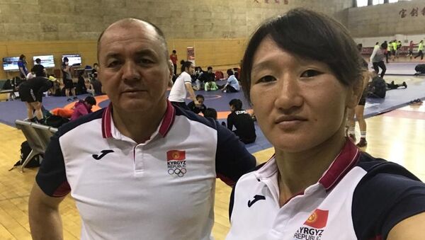 Тренер женской сборной команды Кыргызстана по вольной борьбе Нурбек Изабеков - Sputnik Кыргызстан