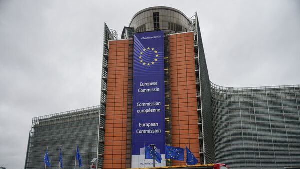 Здание Европейской Комиссии в Брюсселе - Sputnik Кыргызстан