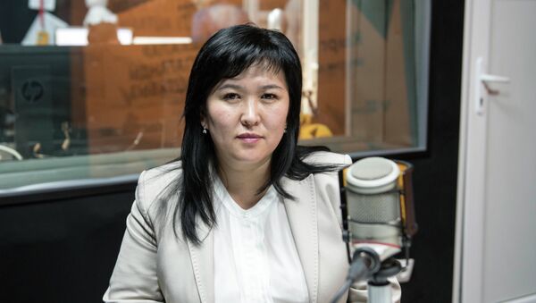 Саламаттык сактоо жана социалдык өнүктүрүү министринин биринчи орун басары Ализа Солтонбекова  - Sputnik Кыргызстан