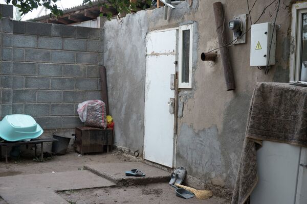 Үч жолу эгиз төрөгөн Наргиза: балдарың көп экен деп көбү батир бербейт - Sputnik Кыргызстан